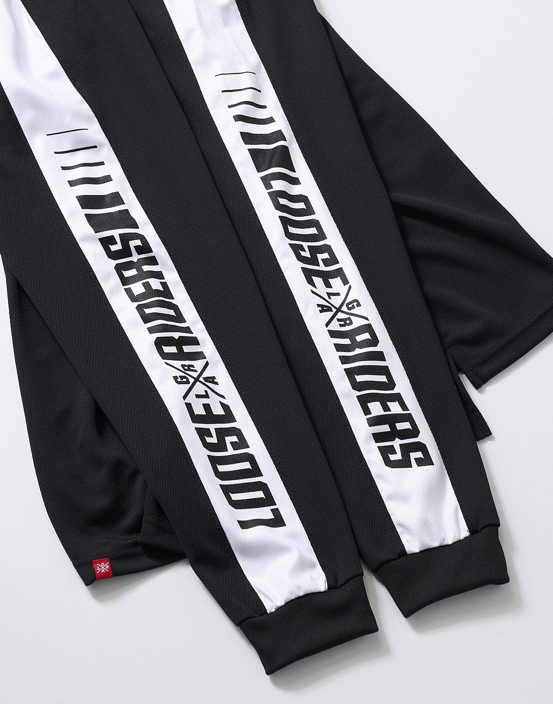 Polera Retro Black Loose Riders